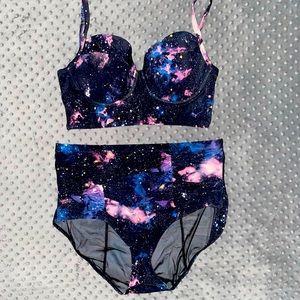 Torrid 2 piece underwire swimsuit, galaxy print